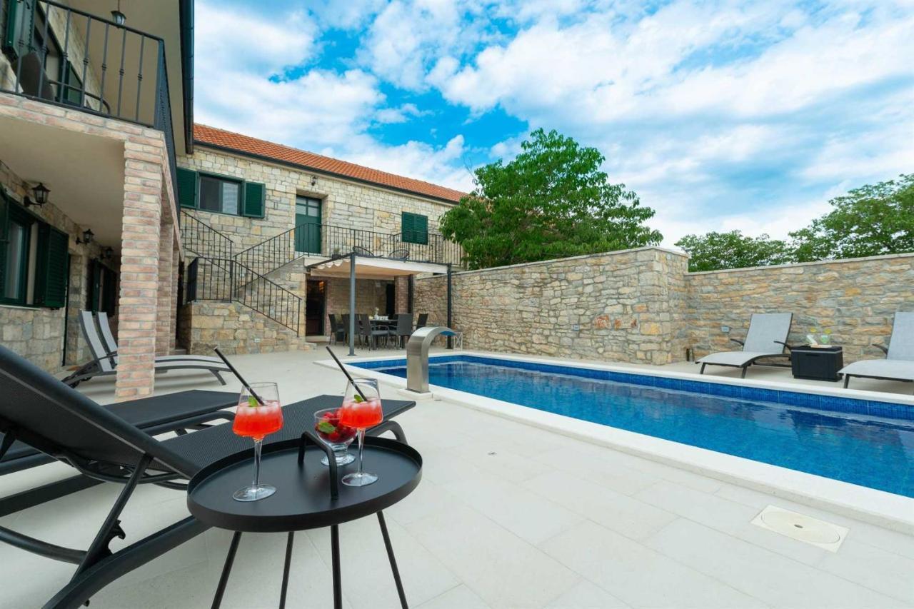 Stone Villa Didovi Snovi With Heated Pool Lisane Ostrovicke Екстер'єр фото